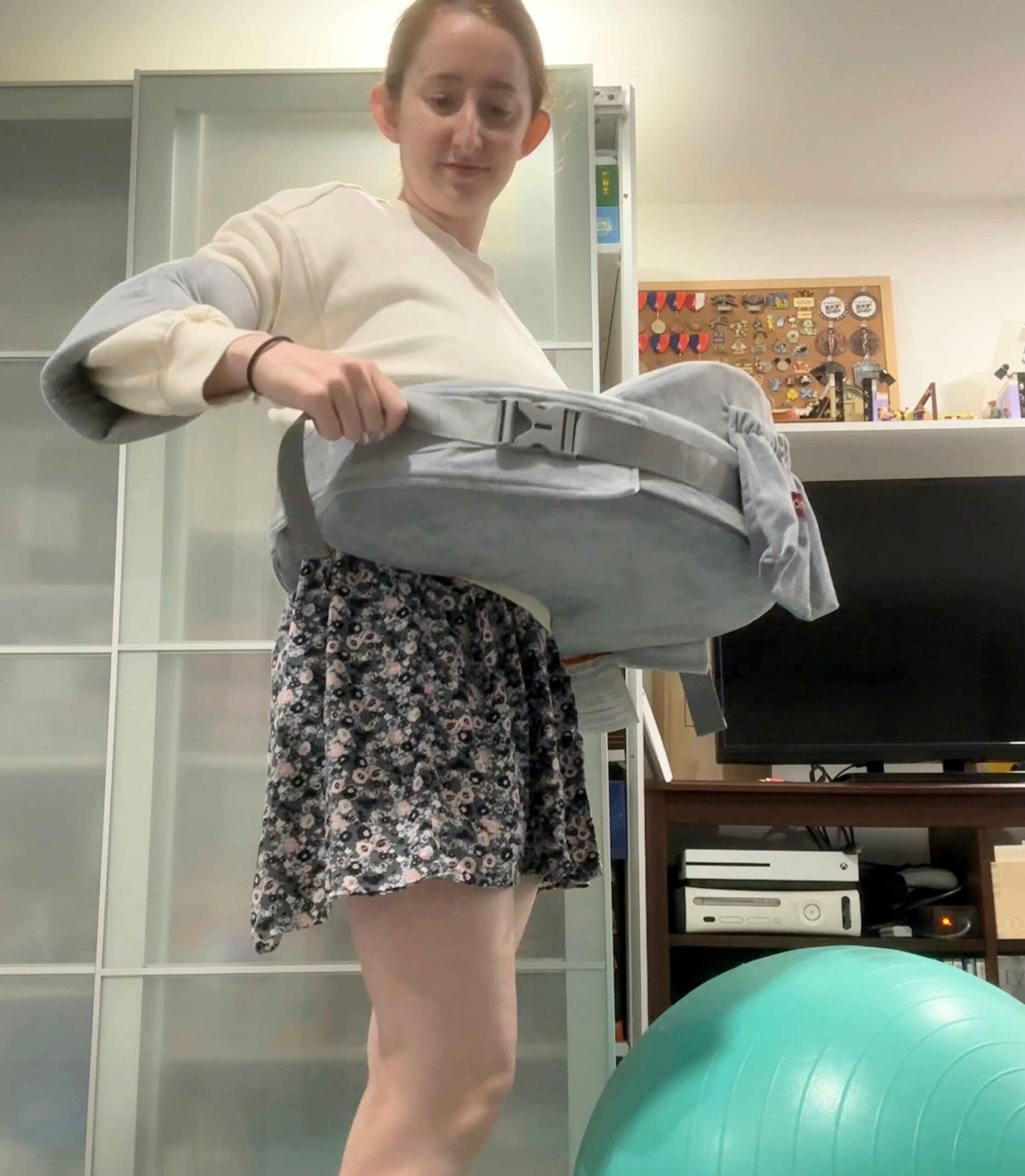 momcozy nursing pillow