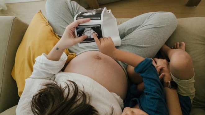 pregnant mom with toddler